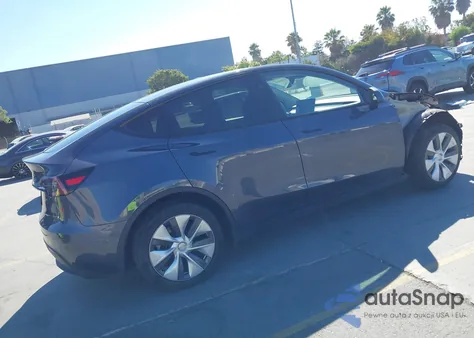 2023 Tesla Model Y Awd/Long Range Dual Motor All-Wheel Drive из США, поврежденный, VIN 7SAYGDEE4PF935997